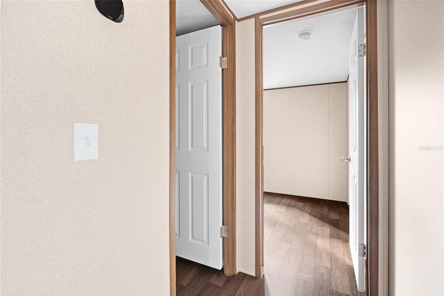 Spacious, unfurnished interior of a new home in , Ocala (Image 16).