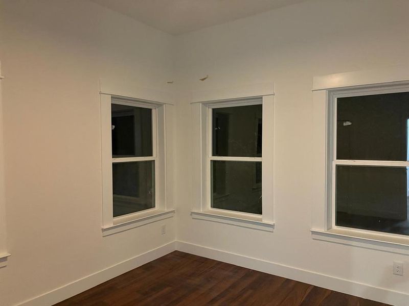 Spacious, unfurnished interior of a new home in , Granbury (Image 16).