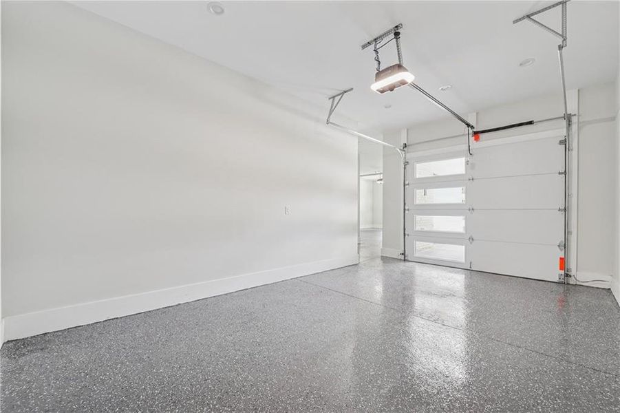 Spacious, unfurnished interior of a new home in , Commerce (Image 58).