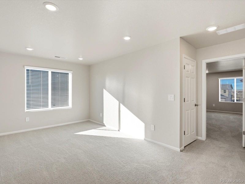 Spacious, unfurnished interior of a new home in , Thornton (Image 16).