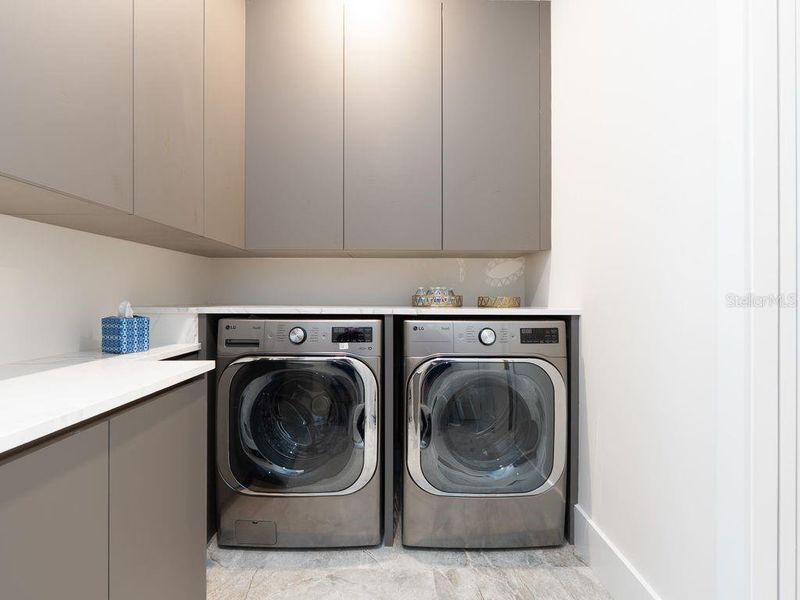 Close-up of interior finishes inside a home in , Sarasota (Image 21).