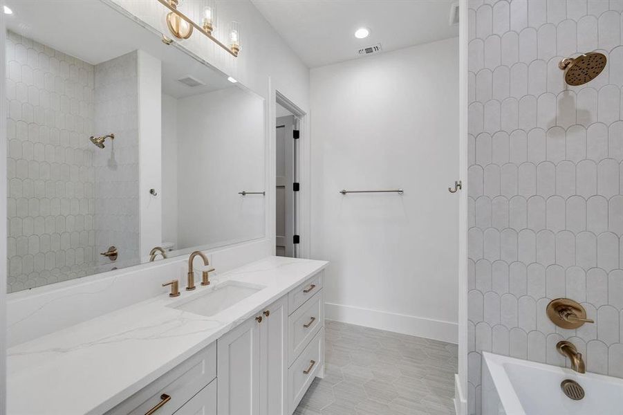 Furnished interior view inside a new home in , Gunter (Image 18).