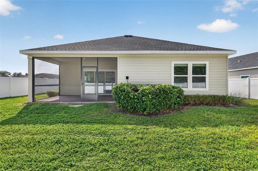 Exterior details and patio area of a home in Heath Preserve, Ocala (Image 25).