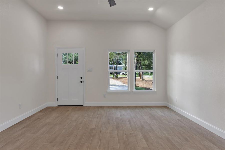 Spacious, unfurnished interior of a new home in , Mineral Wells (Image 21).