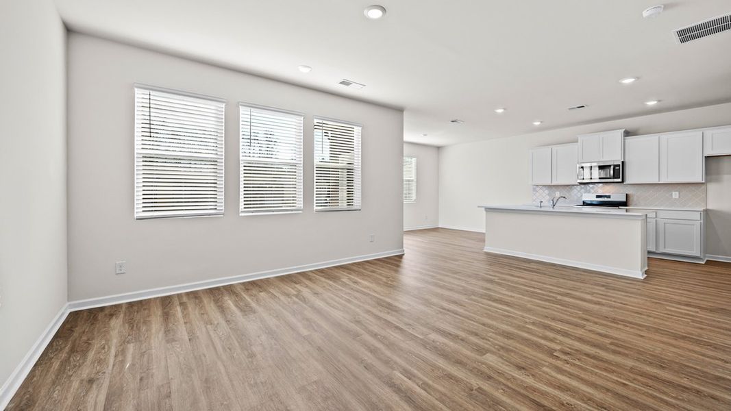 Representative unfurnished interior of a home built from the Edmon by D.R. Horton in Poplar Preserve, Newnan (Image 13).