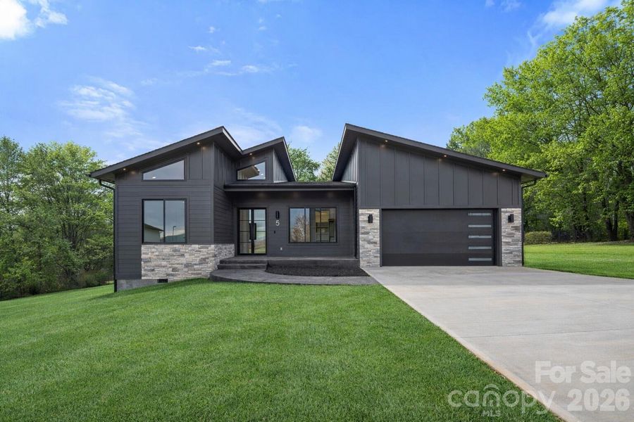 Virtually enhanced grass