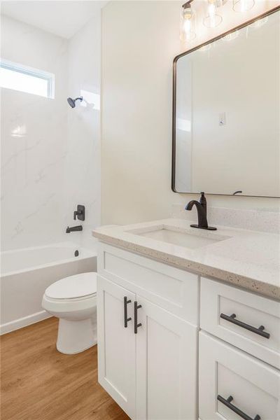 Furnished interior view inside a new home in , Ocala (Image 7).