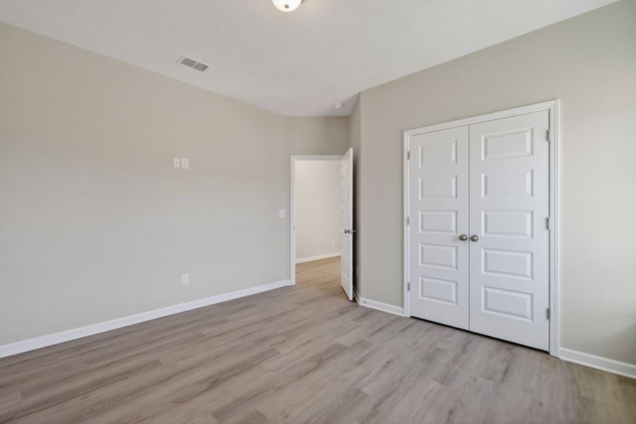 Spacious, unfurnished interior of a new home in Legacy Preserve, Tullahoma (Image 18).