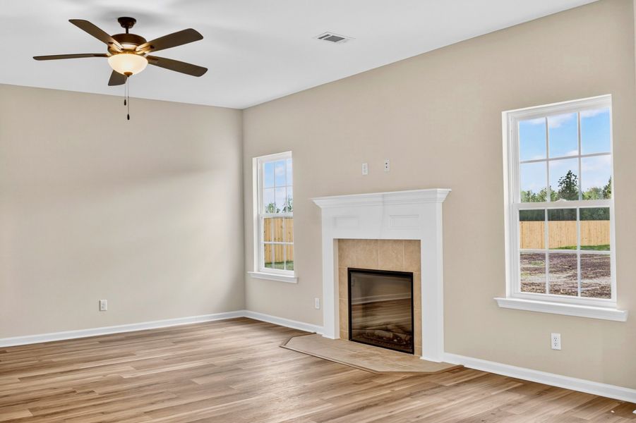 Representative unfurnished interior of a home built from the The Sunbury by RTS Homes in Doctor's Creek, Ludowici (Image 13).