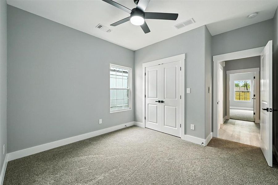 Spacious, unfurnished interior of a new home in , Pottsboro (Image 14).