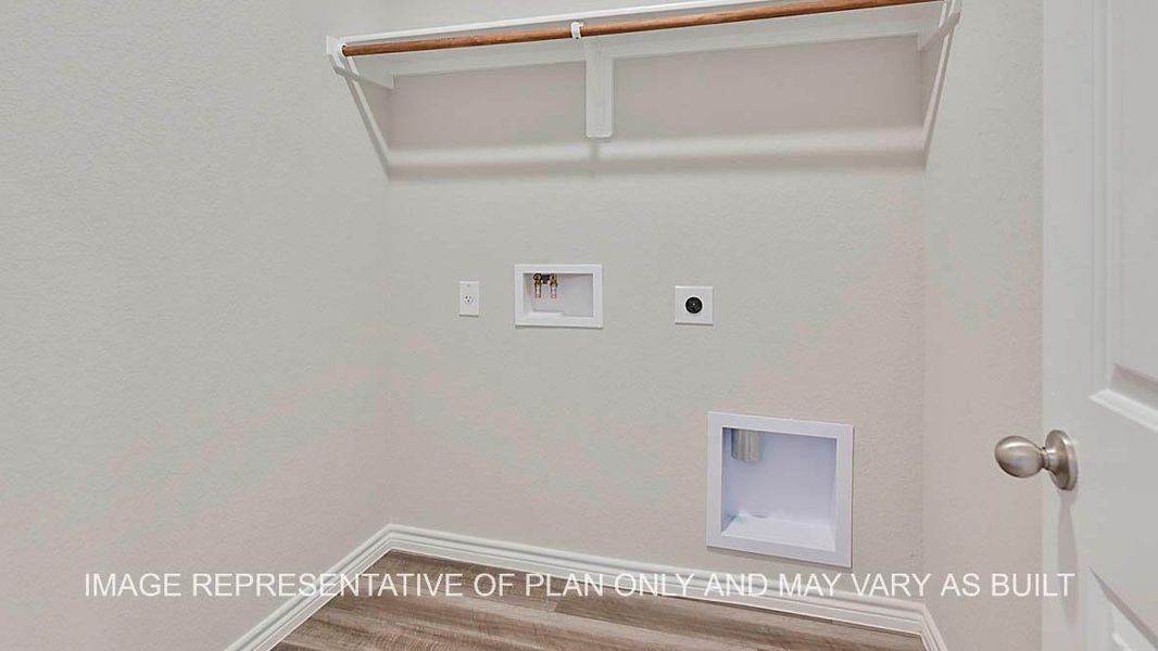 Spacious, unfurnished interior of a new home in Southern Pointe, College Station (Image 22).