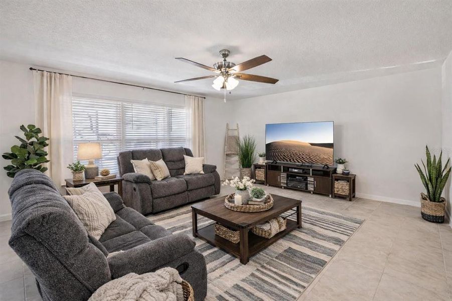 Furnished interior view inside a new home in , Clermont (Image 9).