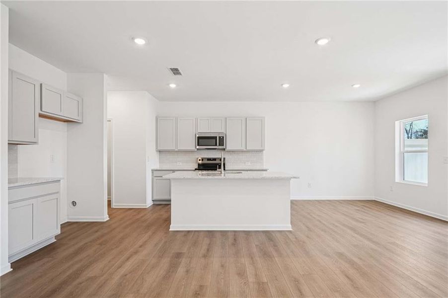 Image 26 of a home in Eastlyn Crossing. Image 26 of a home in Eastlyn Crossing.