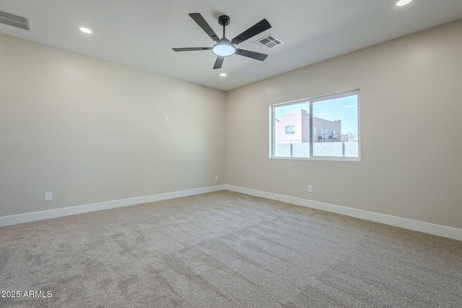 18-web-or-mls-Sage Way-18