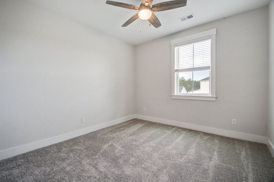 Spacious, unfurnished interior of a new home in Pamlico Terrace, Awendaw (Image 33).