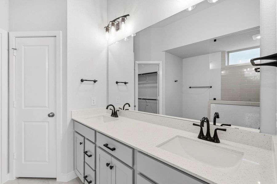 Furnished interior view inside a new home in Sienna 45', 50', Missouri City (Image 5).