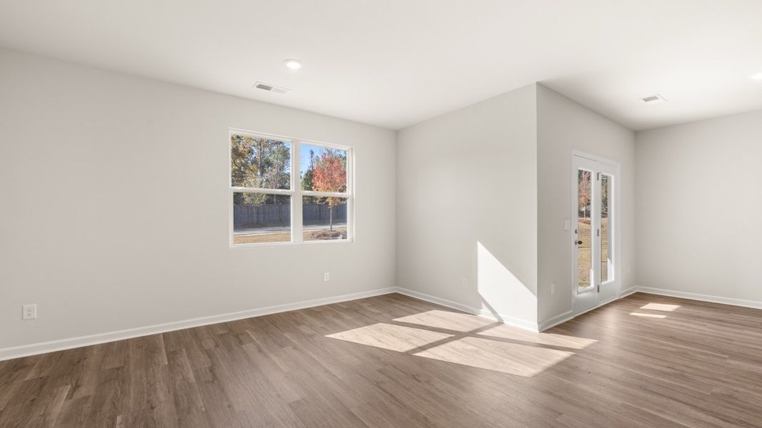 Spacious, unfurnished interior of a new home in Champion's Run, Lithonia (Image 18).