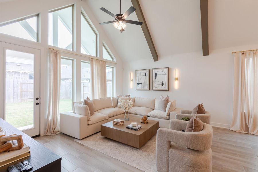 The space is bright and airy, perfect for relaxation and entertaining.