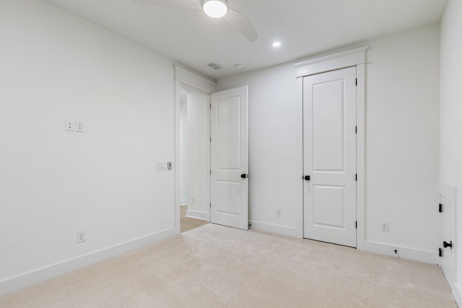 Spacious, unfurnished interior of a new home in , Mount Pleasant (Image 42).