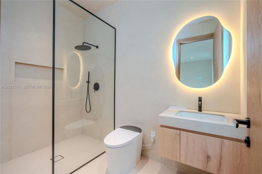 Furnished interior view inside a new home in , Fort Lauderdale (Image 8).