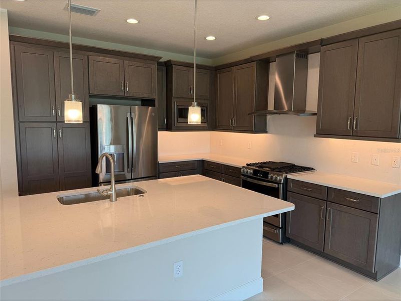 Furnished interior view inside a new home in Valencia Ridge (55+), Wesley Chapel (Image 5). Furnished interior view inside a new home in Valencia Ridge (55+), Wesley Chapel (Image 5).