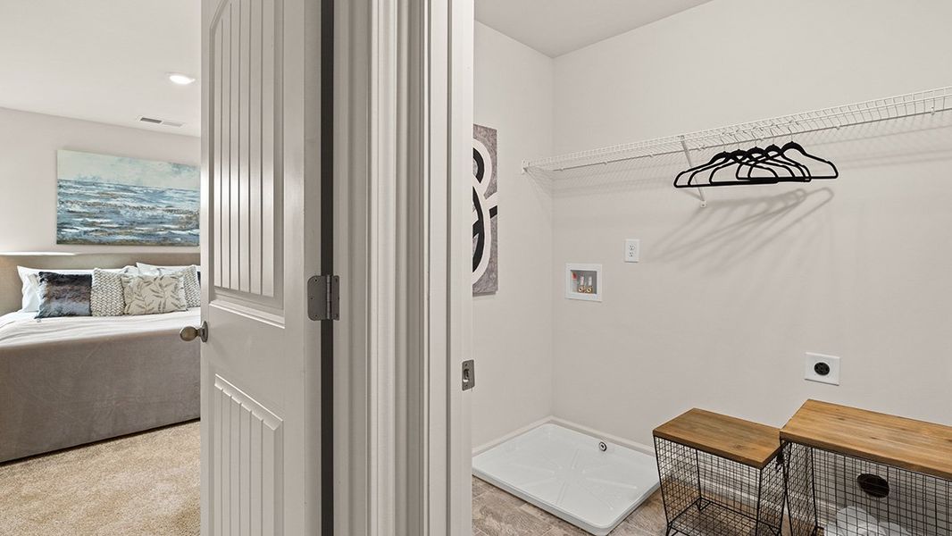 Representative furnished interior of a home built from the Flora by D.R. Horton in Sheffield Highlands, Dallas (Image 43).