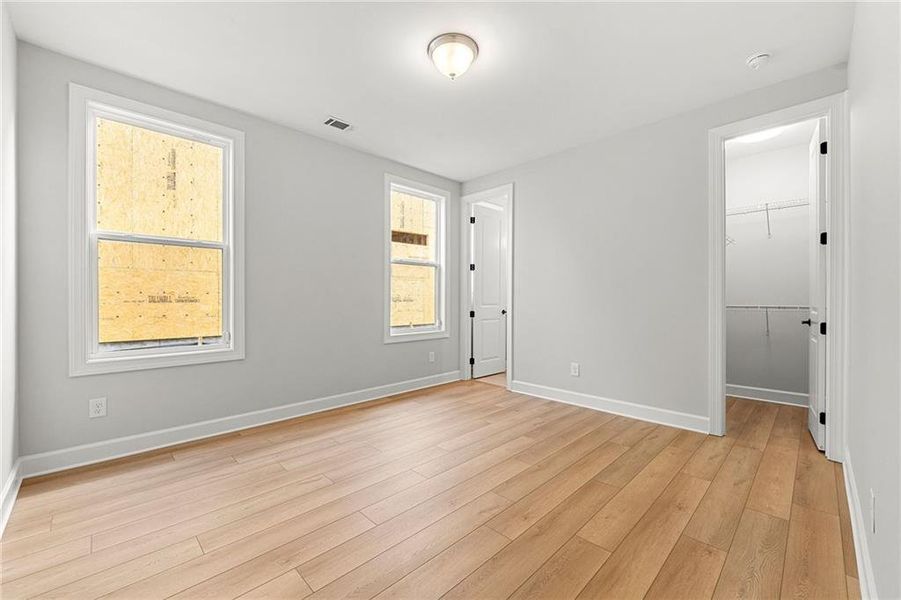 Spacious, unfurnished interior of a new home in Cresswind Georgia at Twin Lakes, Hoschton (Image 16). Spacious, unfurnished interior of a new home in Cresswind Georgia at Twin Lakes, Hoschton (Image 16).