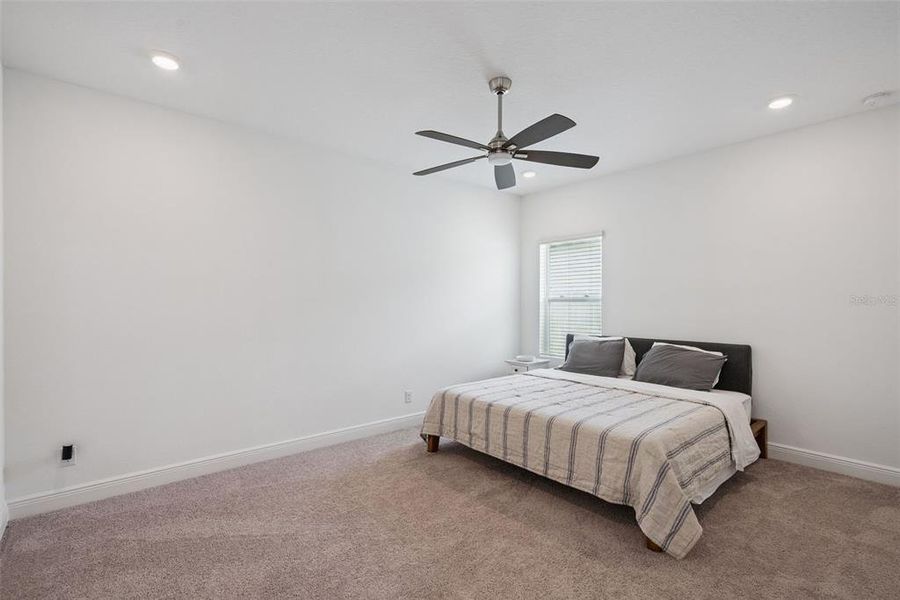 Furnished interior view inside a new home in , Deltona (Image 38).