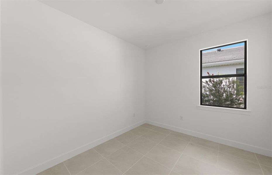 Spacious, unfurnished interior of a new home in Del Webb Catalina, Lakewood Ranch (Image 15).