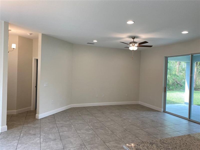 Spacious, unfurnished interior of a new home in , North Port (Image 7).