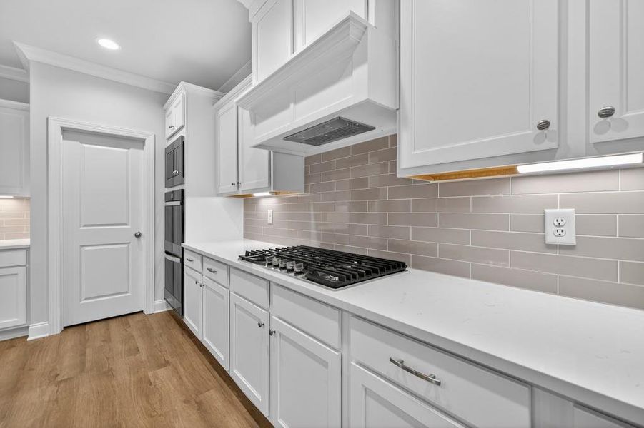 Image 42 of a home in Hemingway.