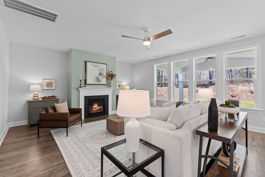 Representative furnished interior of a home built from the The Hampton by RobuckHomes in Kennebec Crossing, Angier (Image 93). Representative furnished interior of a home built from the The Hampton by RobuckHomes in Kennebec Crossing, Angier (Image 93).