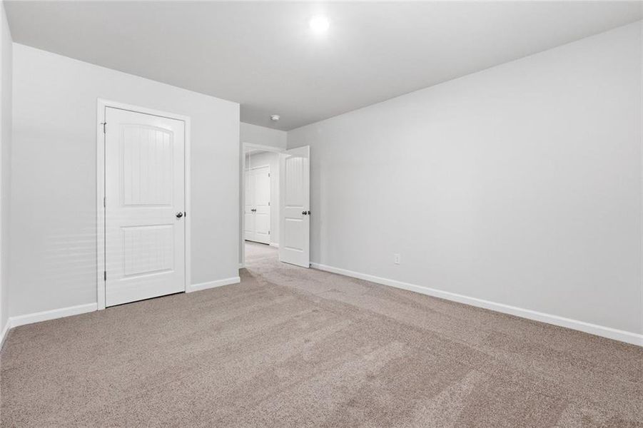 Spacious, unfurnished interior of a new home in Concord Oaks, Powder Springs (Image 24).