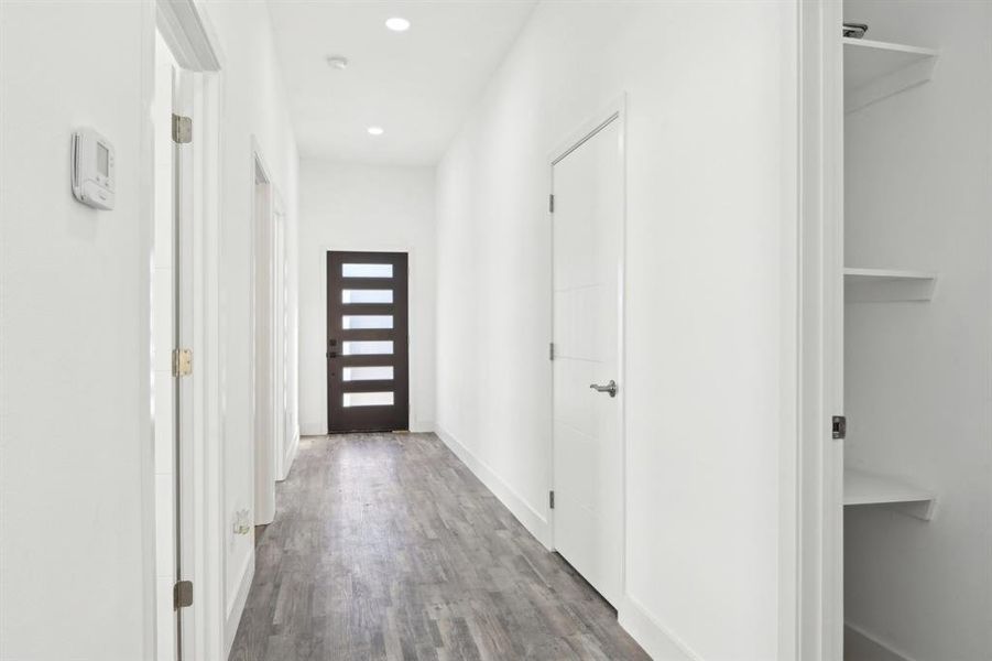 Spacious, unfurnished interior of a new home in , Granbury (Image 25).