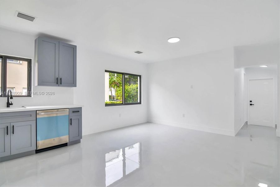 Spacious, unfurnished interior of a new home in , Miami (Image 18). Spacious, unfurnished interior of a new home in , Miami (Image 18).