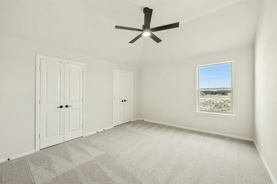 Spacious, unfurnished interior of a new home in The Oasis at North Grove 75-80, Waxahachie (Image 27). Spacious, unfurnished interior of a new home in The Oasis at North Grove 75-80, Waxahachie (Image 27).