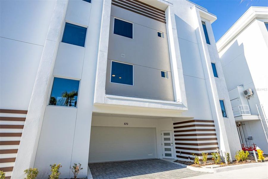 Condo located in Clearwater, FL showcasing its design and architecture (Image 40). Condo located in Clearwater, FL showcasing its design and architecture (Image 40).