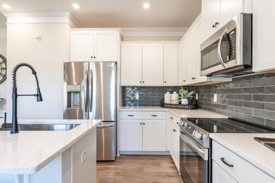Furnished interior view inside a new home in Duncan Farm, Cartersville (Image 13).