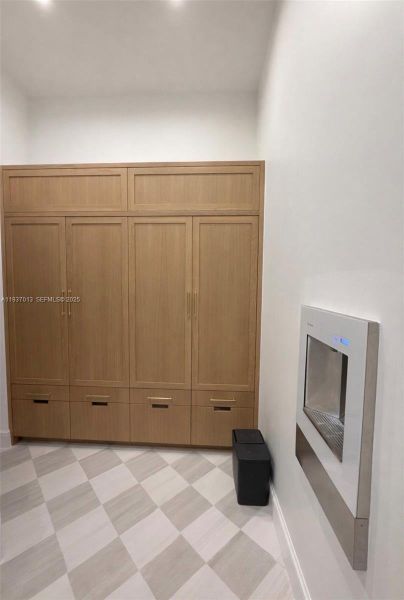 Image 42 of a home in .