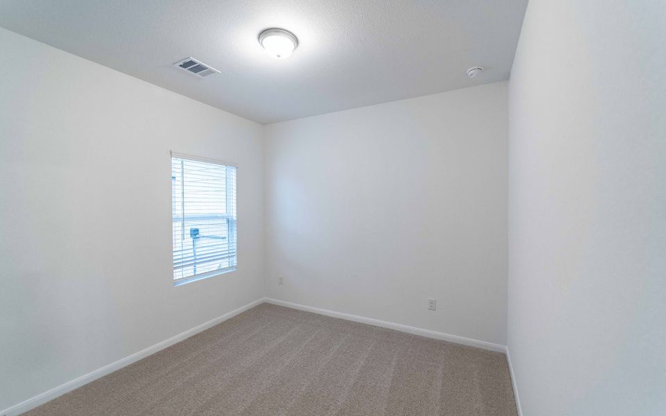 Spacious, unfurnished interior of a new home in Briarwood, Elgin (Image 15).