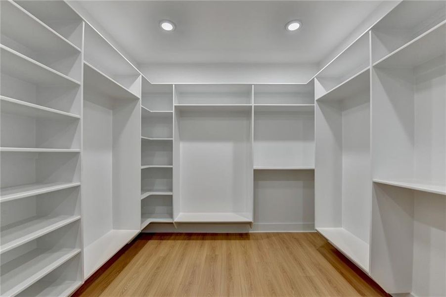 Spacious, unfurnished interior of a new home in , Auburn (Image 53). Spacious, unfurnished interior of a new home in , Auburn (Image 53).