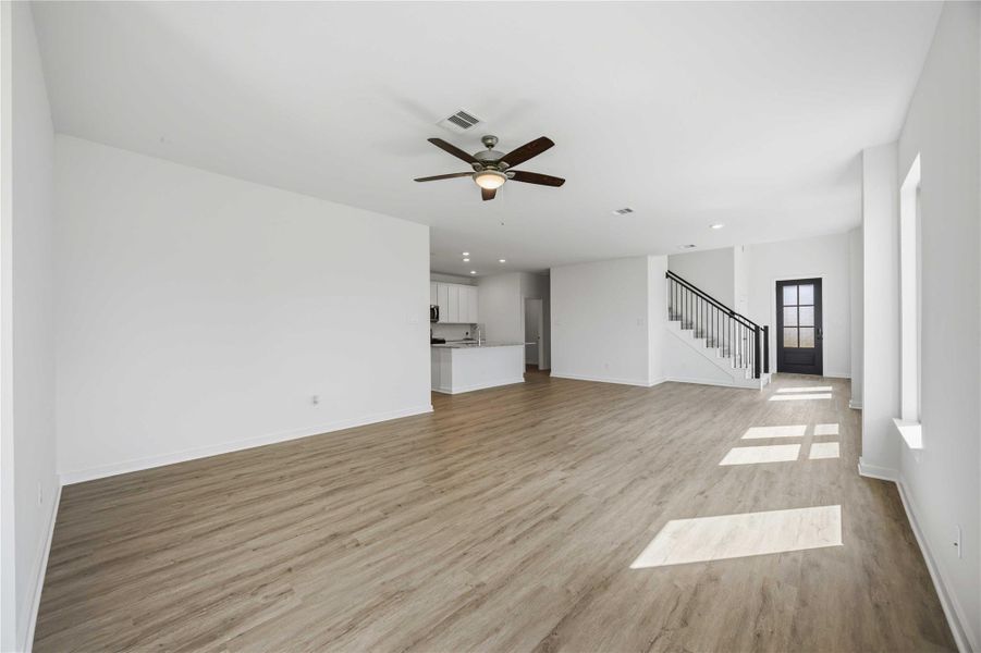 Spacious, unfurnished interior of a new home in La Segarra 40', Brookshire (Image 21). Spacious, unfurnished interior of a new home in La Segarra 40', Brookshire (Image 21).