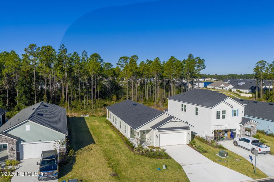 Image 41 of a home in Beacon Lake.