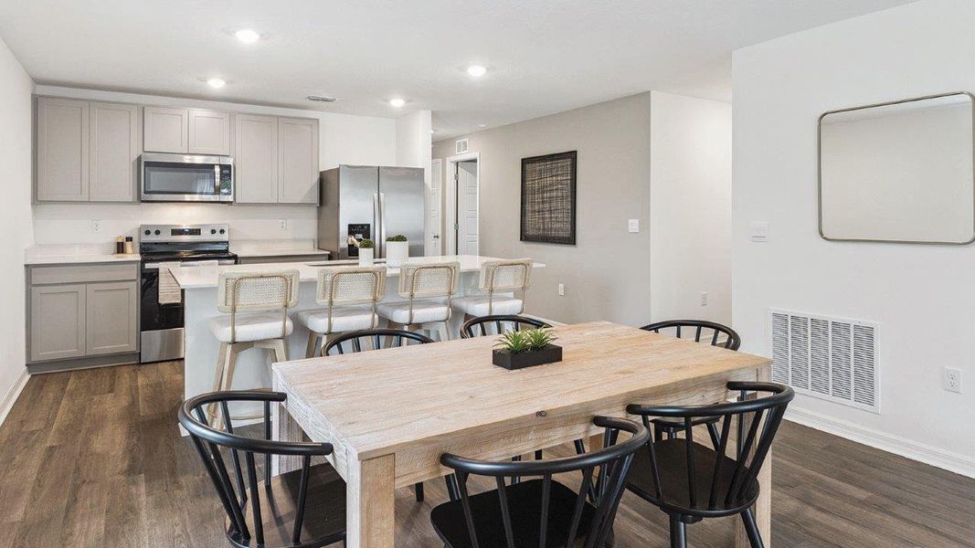 Furnished interior view inside a new home in Leoma's Landing, Lake Wales (Image 11). Furnished interior view inside a new home in Leoma's Landing, Lake Wales (Image 11).