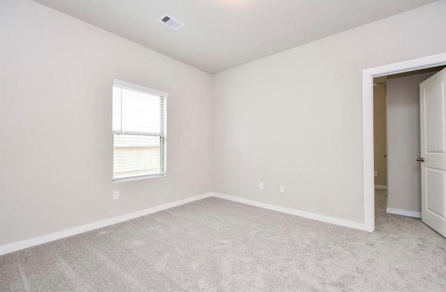 Spacious, unfurnished interior of a new home in Arabella on the Prairie, Richmond (Image 26).