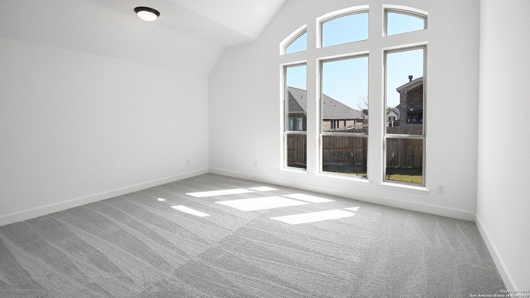 Spacious, unfurnished interior of a new home in Homestead 65', Schertz (Image 14).