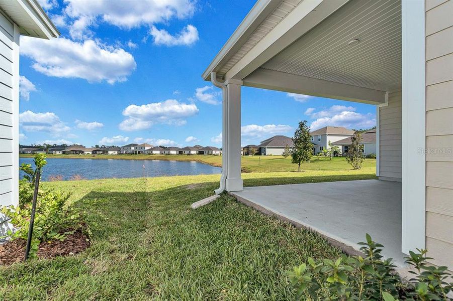 Exterior details and patio area of a home in Whiteview Village, Palm Coast (Image 4).
