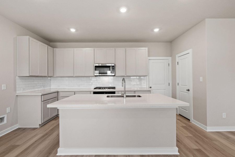 Gorgeous Open Concept Kitchen