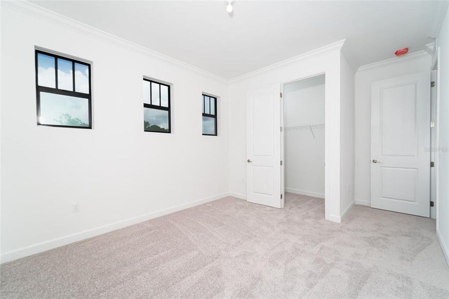 Spacious, unfurnished interior of a new home in Tesoro Club, Port St. Lucie (Image 26).