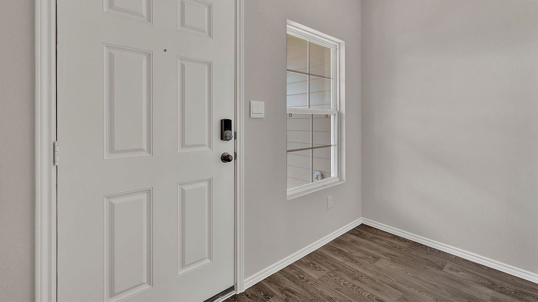 Spacious, unfurnished interior of a new home in Bollinger, Maxwell (Image 18).